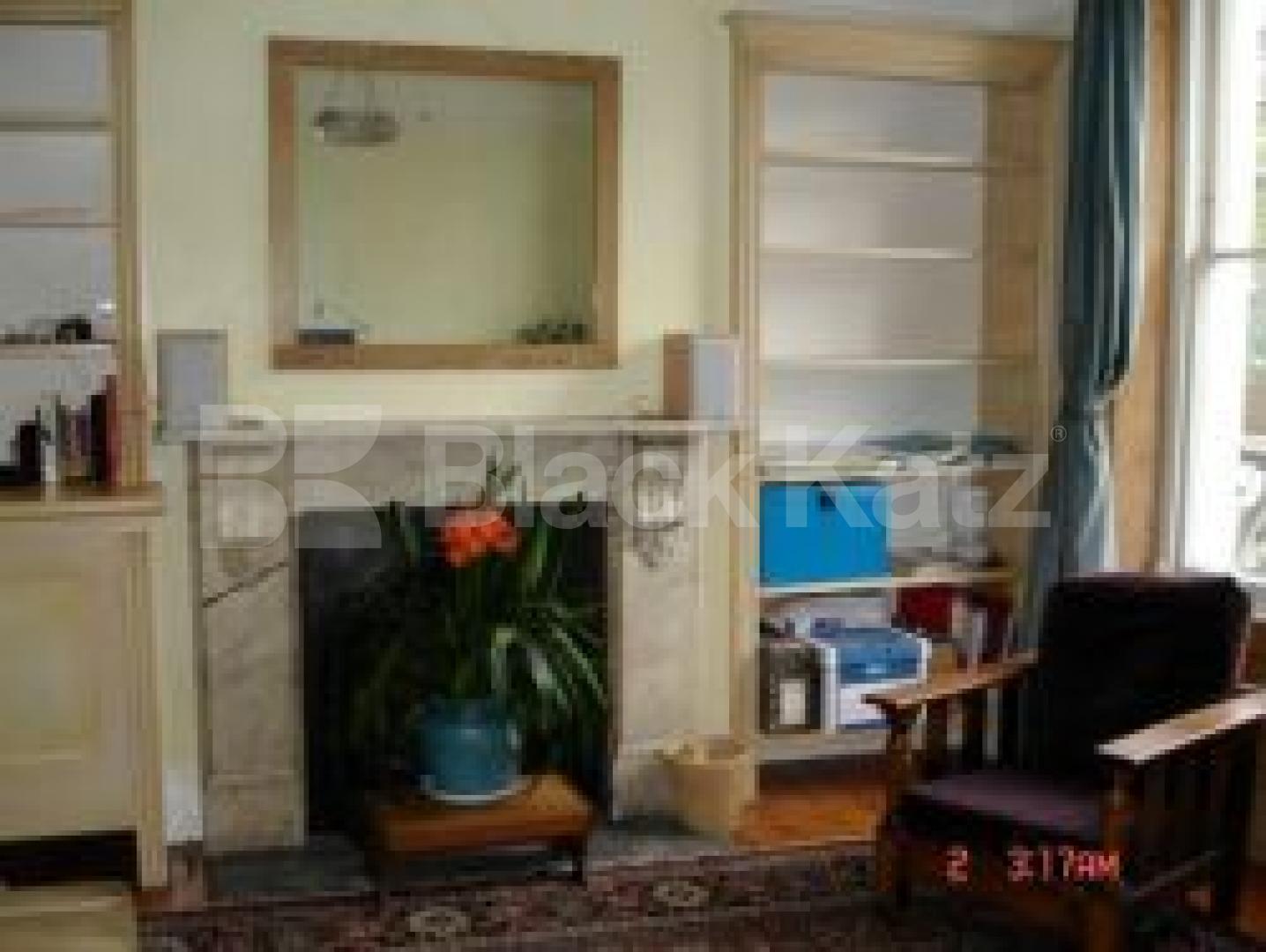 			This is a must see property!, 2 Bedroom, 1 bath, 1 reception Flat			 Moray road, Stroud green